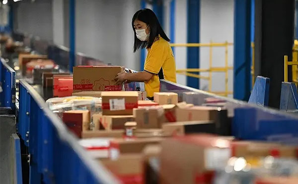 快遞包裹分揀機(jī),包裹分揀機(jī),快遞分揀設(shè)備,佼佼者自動(dòng)化